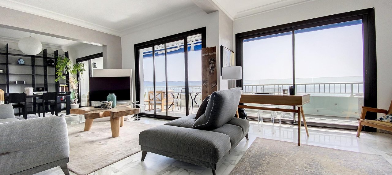 F4/5 vue mer exceptionnelle à vendre Parc Berthault Ajaccio