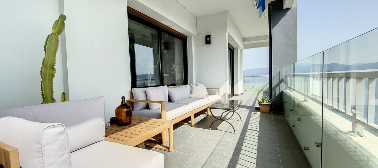 F4/5 vue mer exceptionnelle à vendre Parc Berthault - Ajacci
