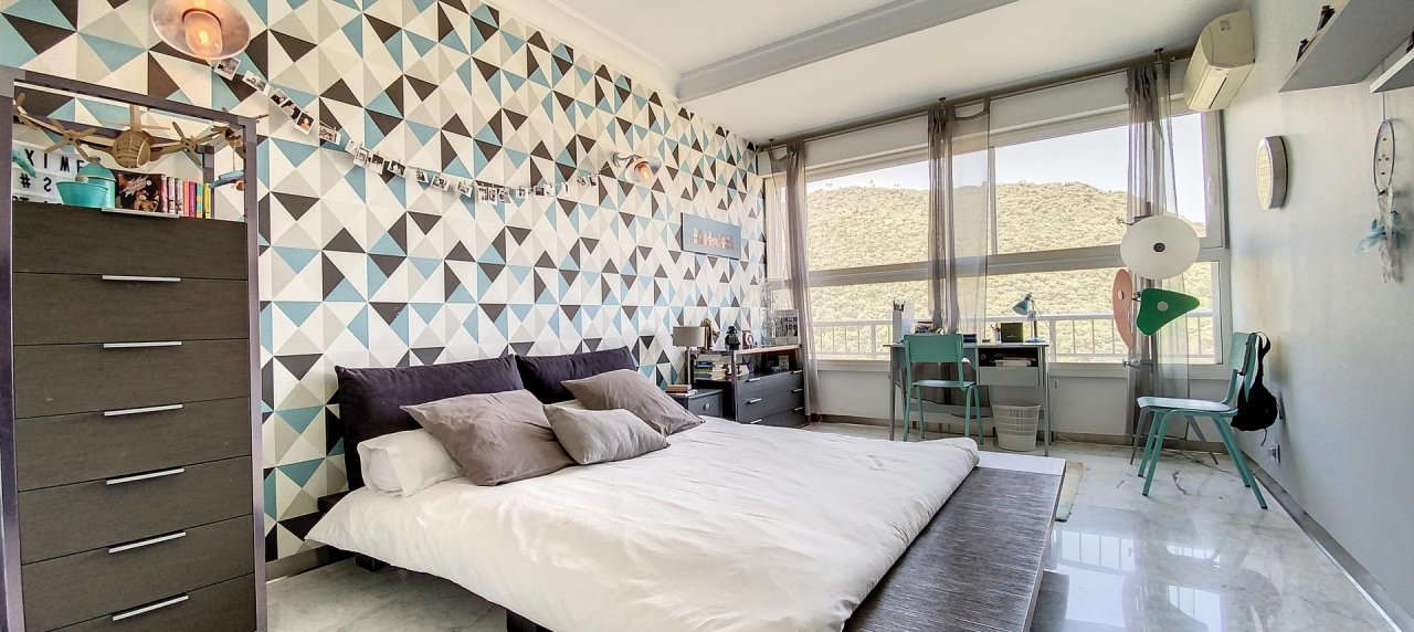 F4/5 vue mer exceptionnelle à vendre Parc Berthault - Ajacci