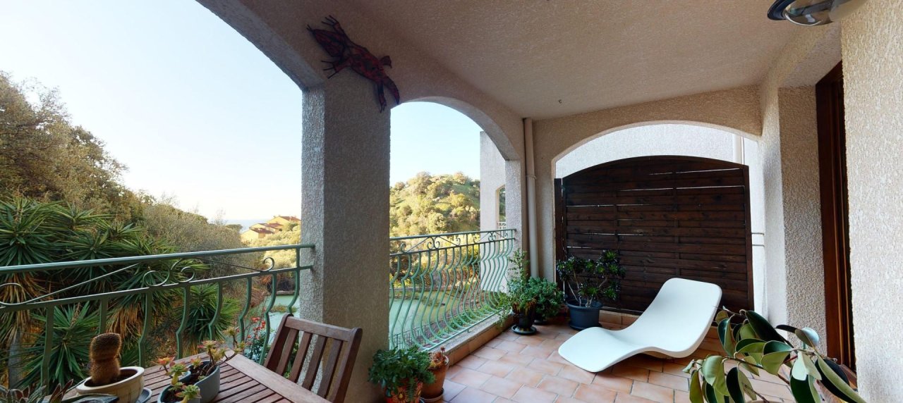 f4 balcons du golfe terrasse
