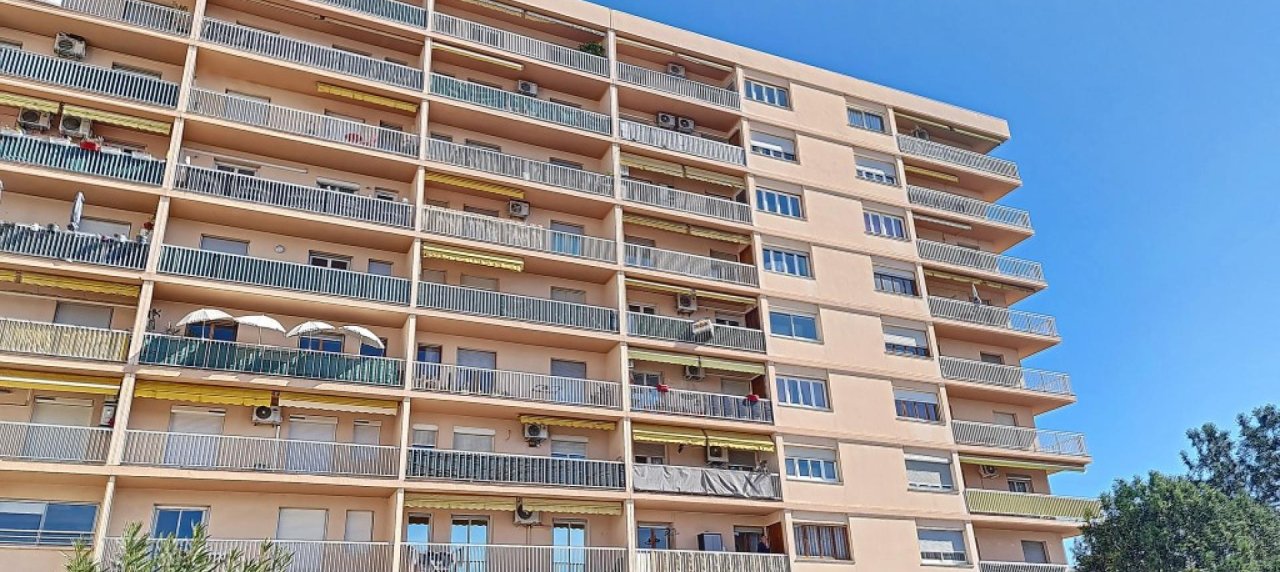 F4 FINOSELLO immeuble