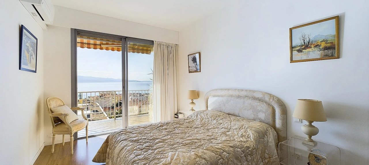 F4 RESIDENCE NAPOLEON