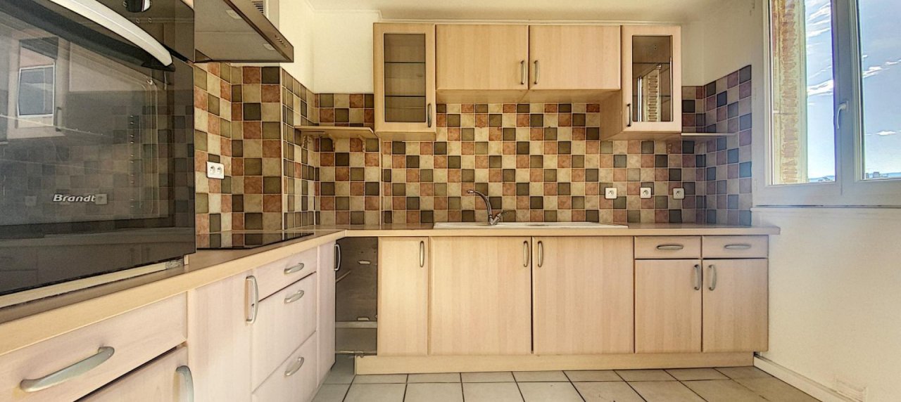 VENTE APPARTEMENT F4 - RESIDENCE PRIMEVERE- AJACCIO