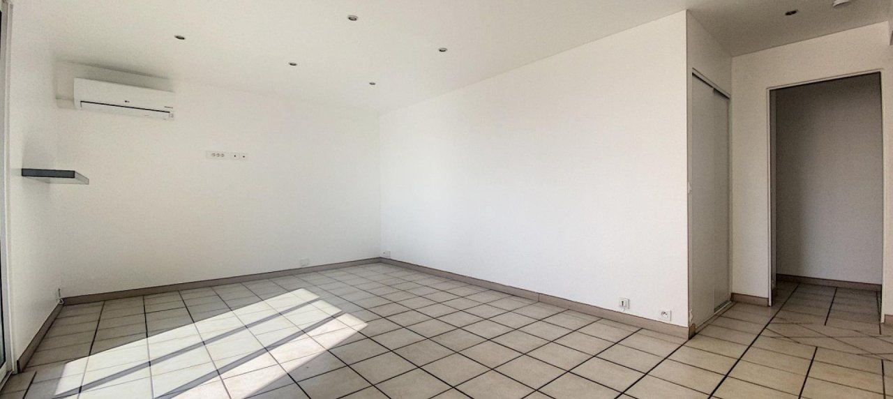 VENTE APPARTEMENT F4 - RESIDENCE PRIMEVERE- AJACCIO
