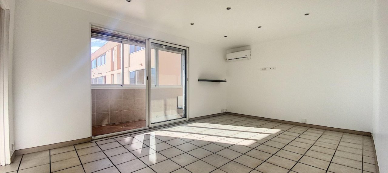 VENTE APPARTEMENT F4 - RESIDENCE PRIMEVERE- AJACCIO