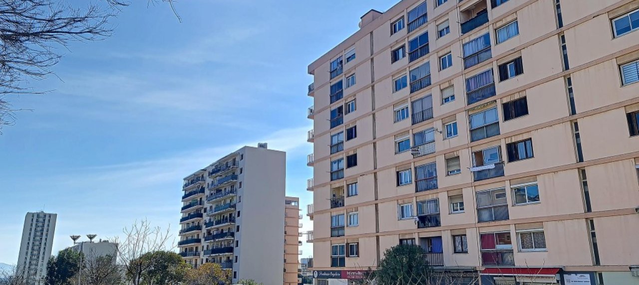F4 FINOSELLO Immeuble