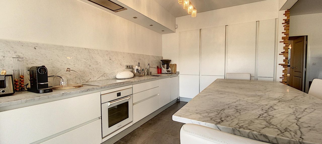à vendre f4 sanguinaires ajaccio cuisine