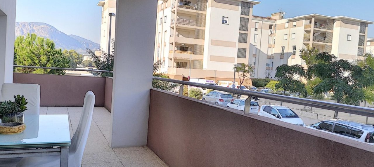 F4 à louer Le Nerval terrasse