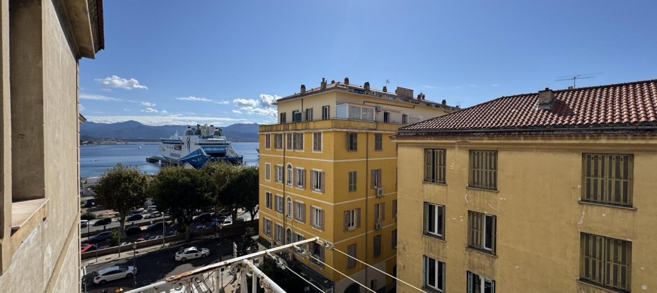 F5 A VENDRE AVENUE BEVERINI