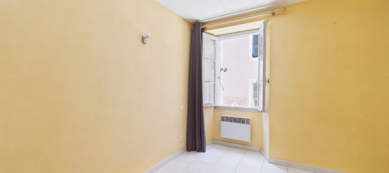 A vendre F5 DUPLEX Centre Ville à Ajaccio - Rue Fesch