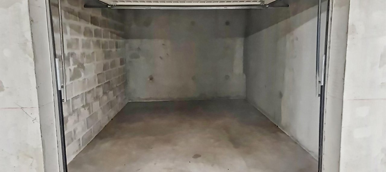 Garage fermé à louer Résidence Le Génovèse