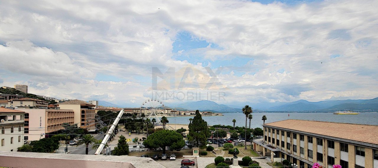 F4 à vendre vue mer à proximité de la plage du TROTTEL - Ajaccio