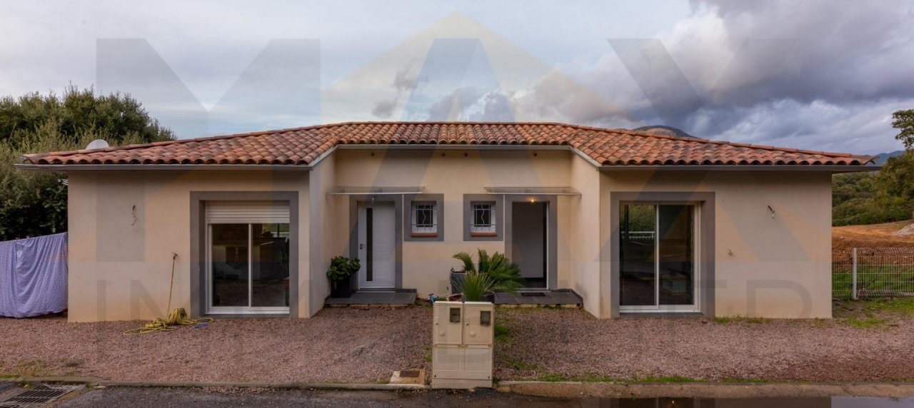 À vendre villa F4 duplex sur la commune d'Afa - Ajaccio