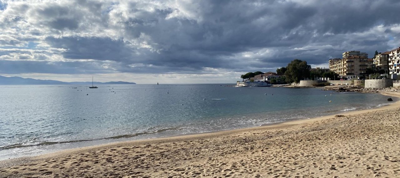 F4 vue mer à vendre Bd Albert 1er à Ajaccio