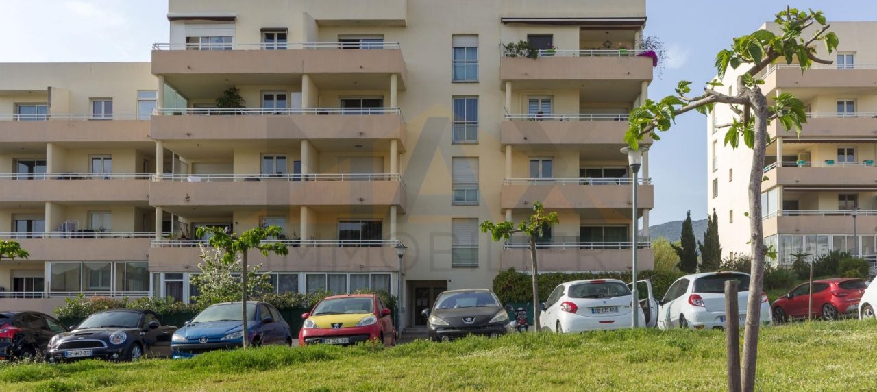 À vendre F2 vue mer à Suartello - Ajaccio