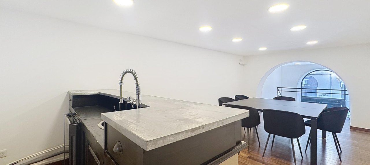Local professionnel à louer centre ville secteur Diamant à Ajaccio