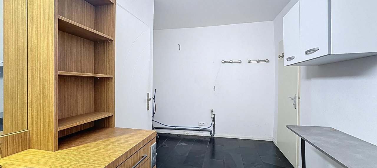 Local professionnel à louer centre ville secteur Diamant à Ajaccio