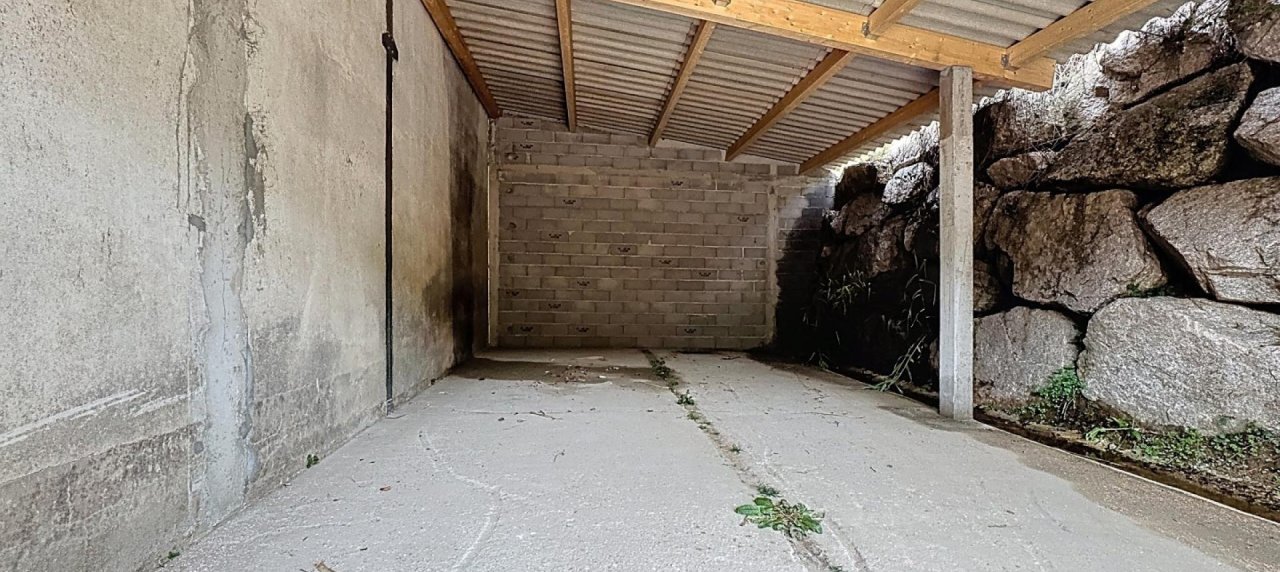 Hangar à louer secteur Suartello à Ajaccio