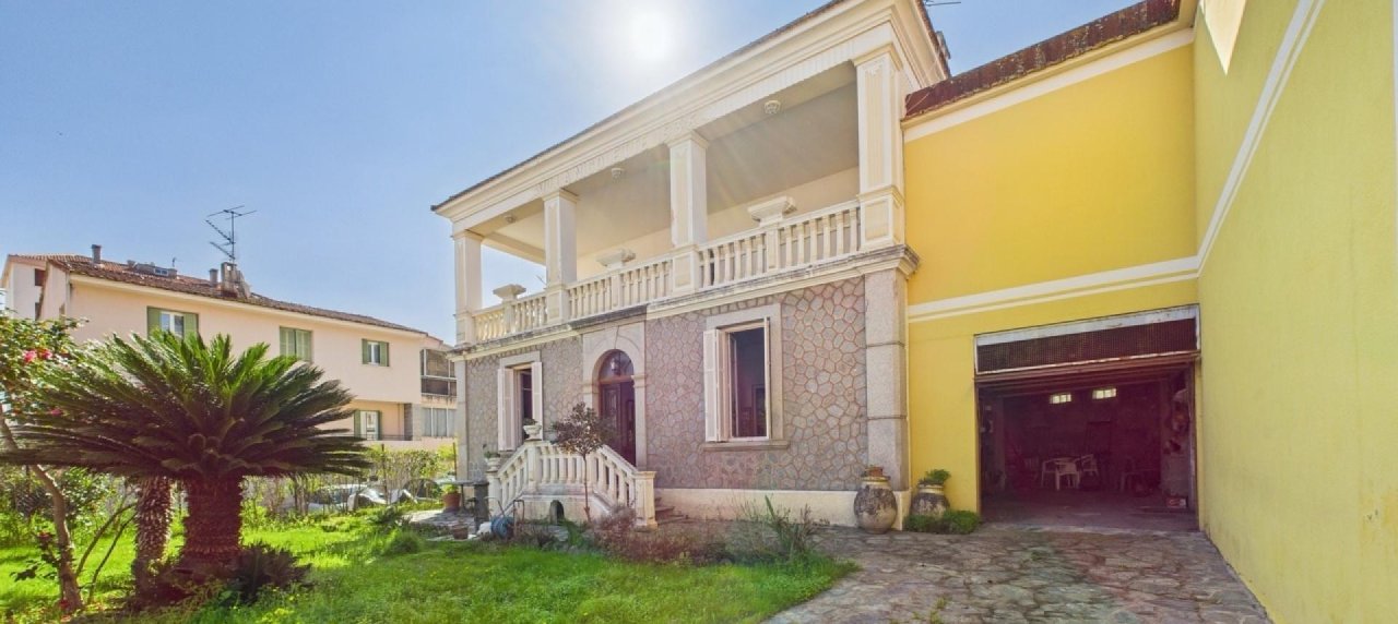 MAX IMMOBILIER - MAISON DE VILLE À VENDRE