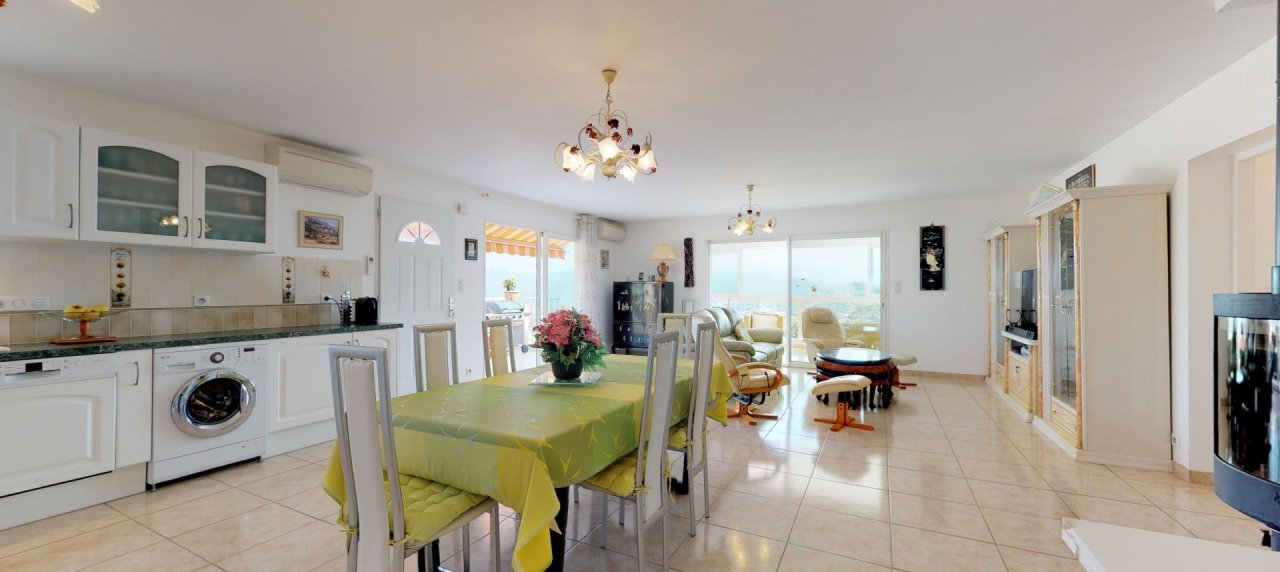 Une maison de village à Petreto, très beau volumes, idéal gîte ou famille nombreuse