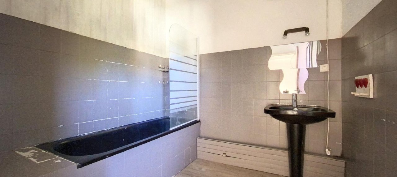 Maison avec jardin à Vendre à Ajaccio - Route d'Alata