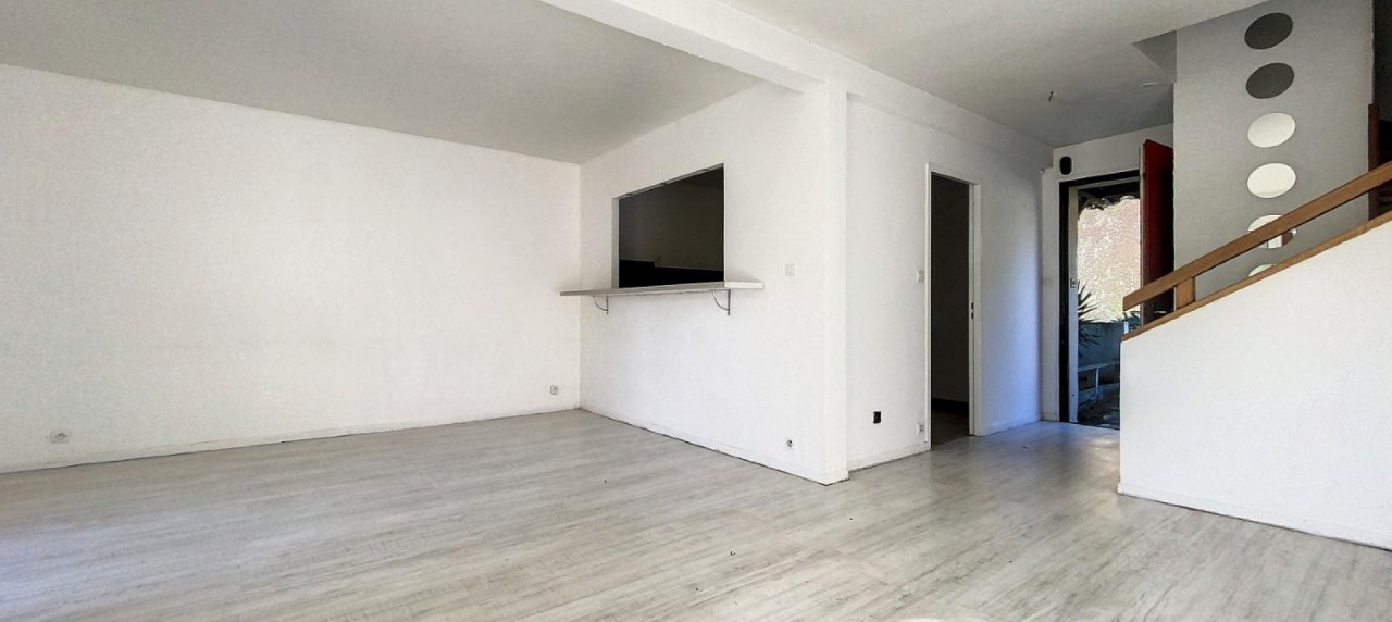 Maison avec jardin à Vendre à Ajaccio - Route d'Alata