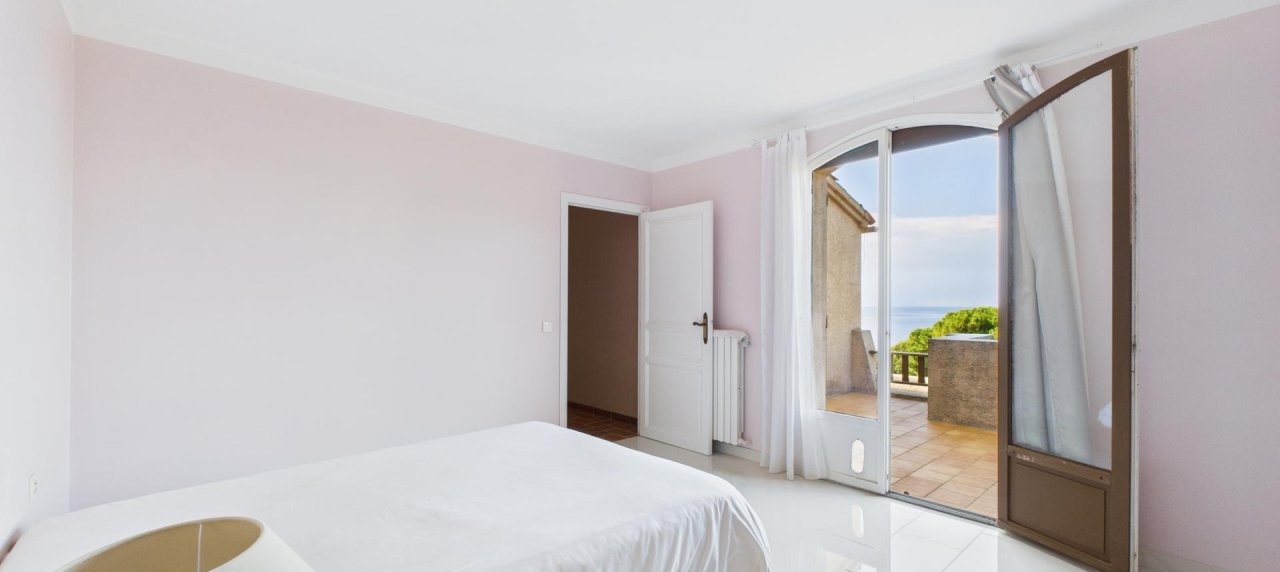 VILLA A VENDRE SAGONE ROUTE DE CARGESE