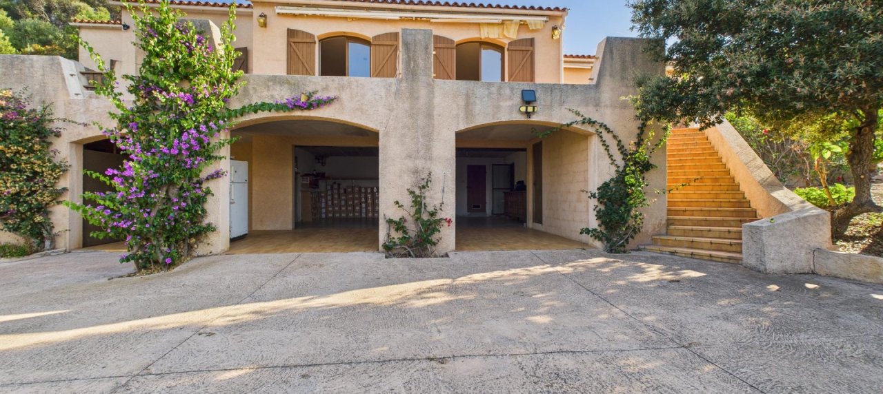 VILLA A VENDRE SAGONE ROUTE DE CARGESE