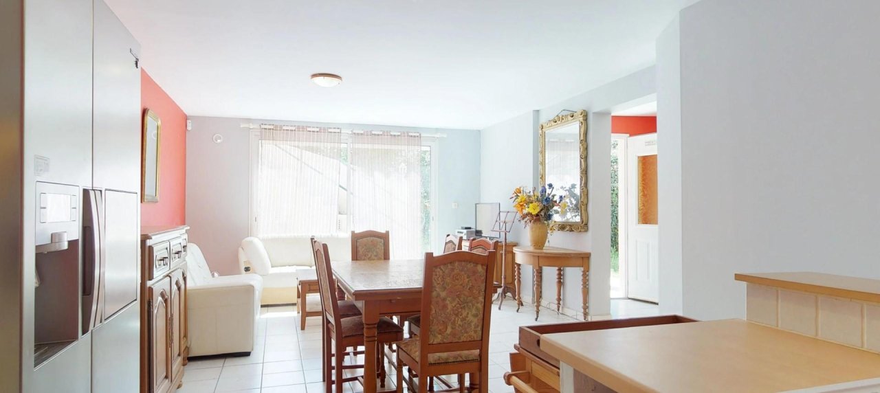 Une Villa avec piscine et dépendance à vendre-Bastelicaccia