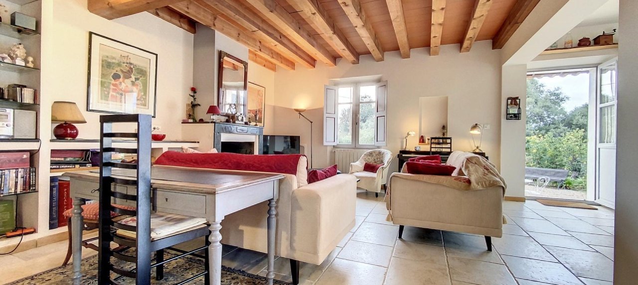 Maison à vendre avec piscine près d'Ajaccio à Eccica-Suarella