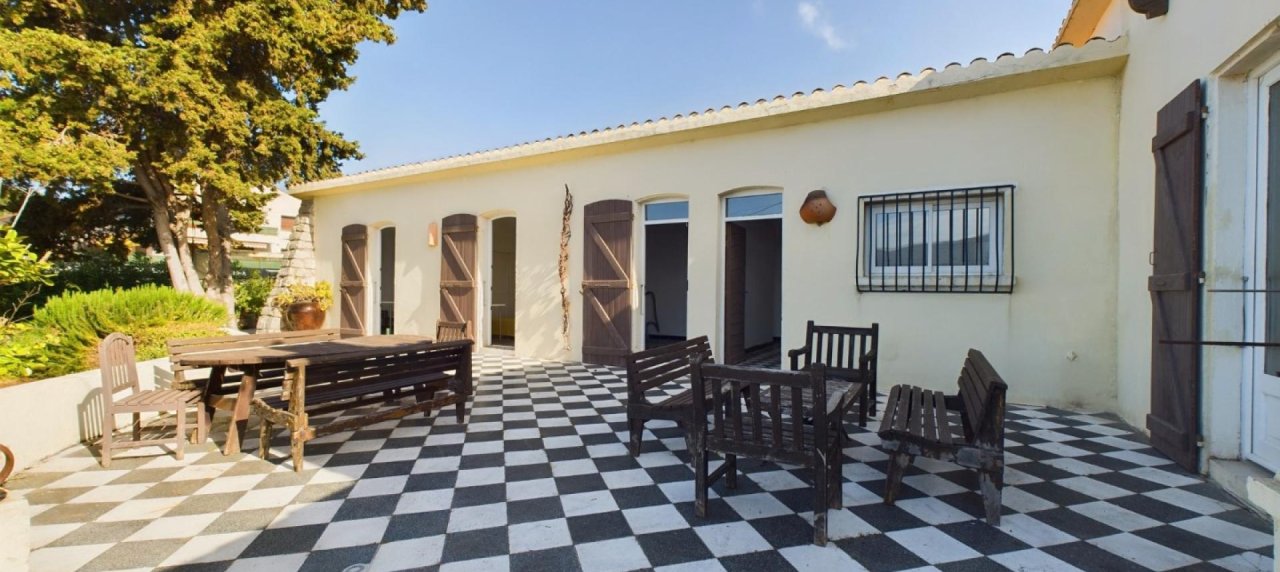 Villa F5 + T2 vue mer à vendre près d'Ajaccio, Tiuccia