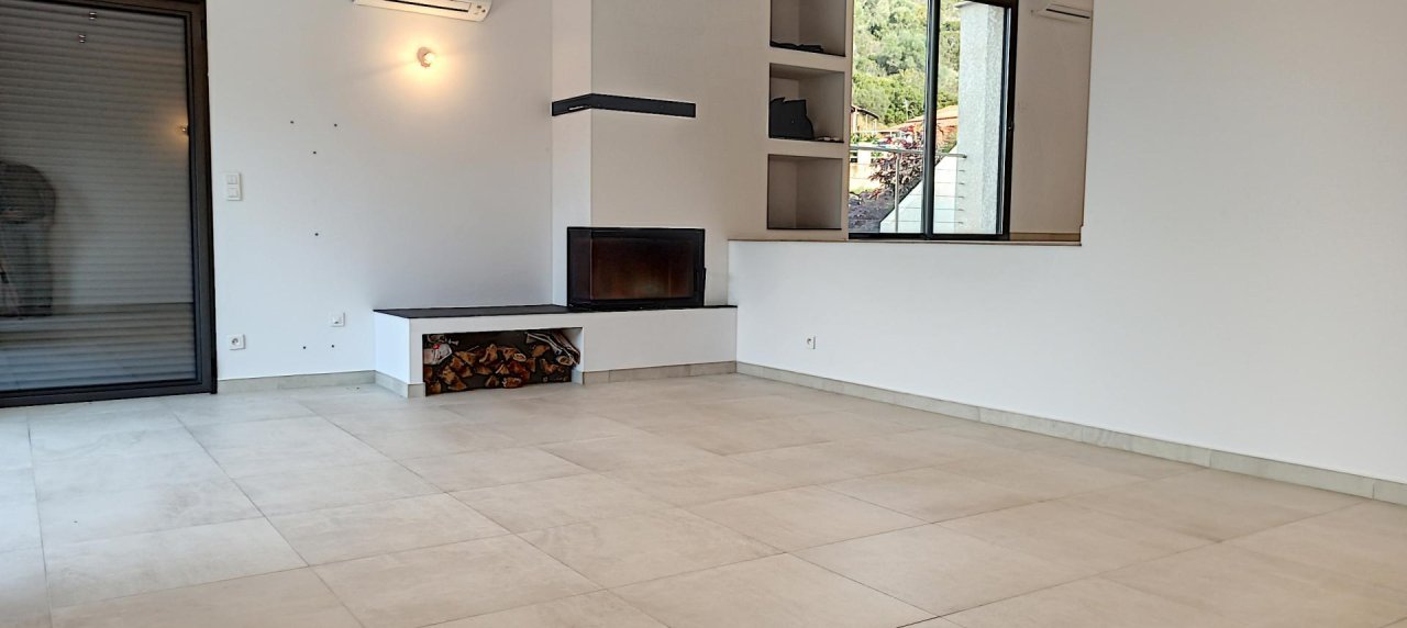 Villa F4 à vendre à l'entrée de ville d'Ajaccio