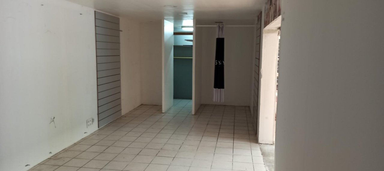 Local montée Stiletto salle 2