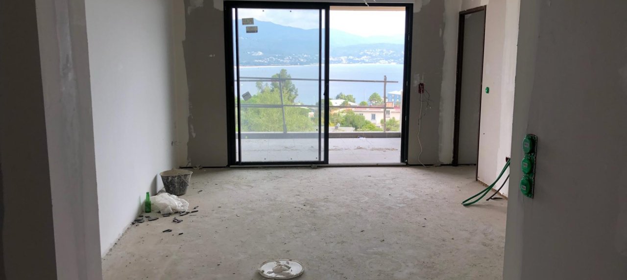 F2 neuf à louer immeuble Pinarellu résidence le Genovèse vue du salon