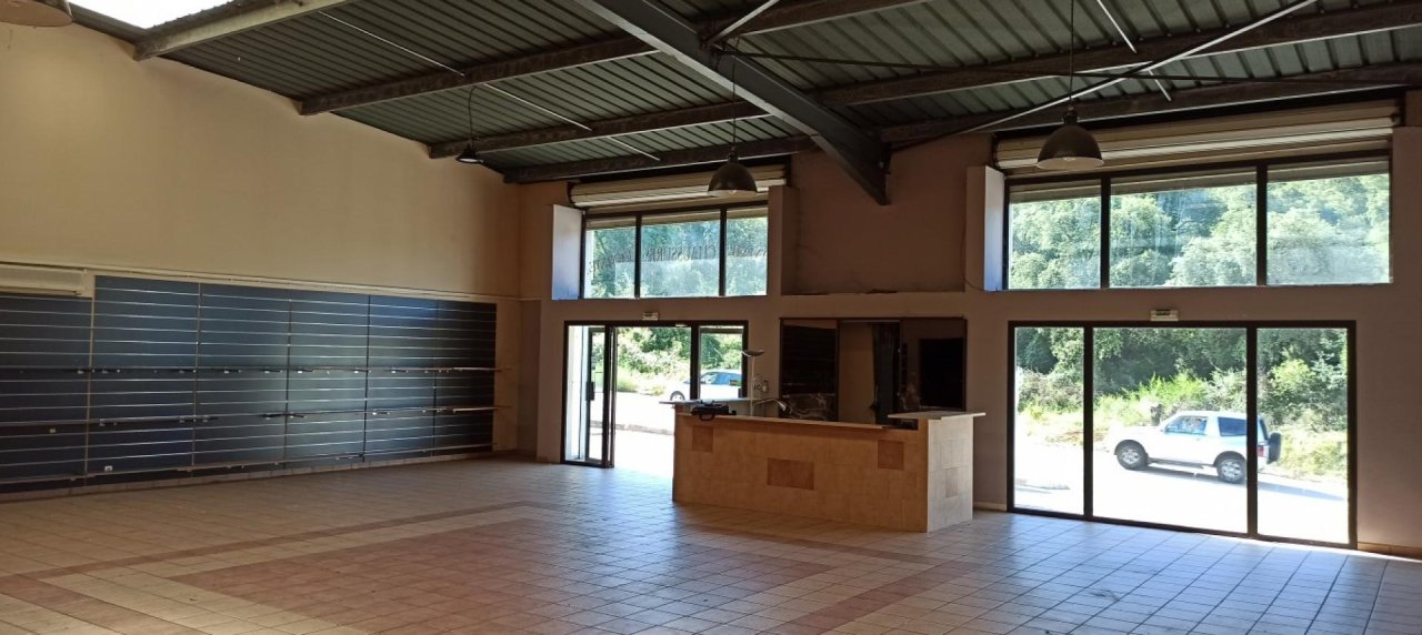 Local montée Stiletto grande salle 