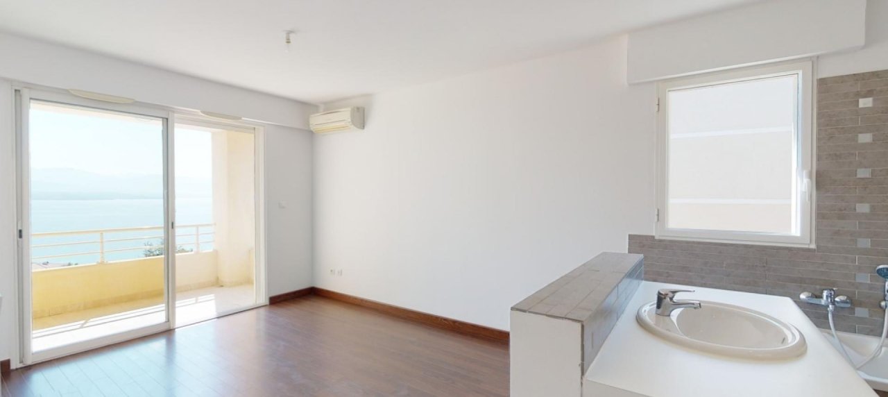 F5 à vendre vue mer Ajaccio master bedroom